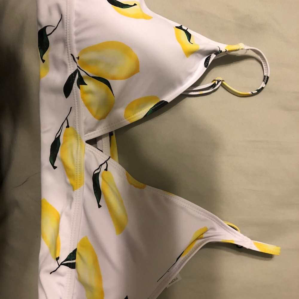 Lemon bikini top